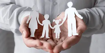 Illustration de la protection sociale et du droit du travail, représentant l’accompagnement juridique des salariés et employeurs.